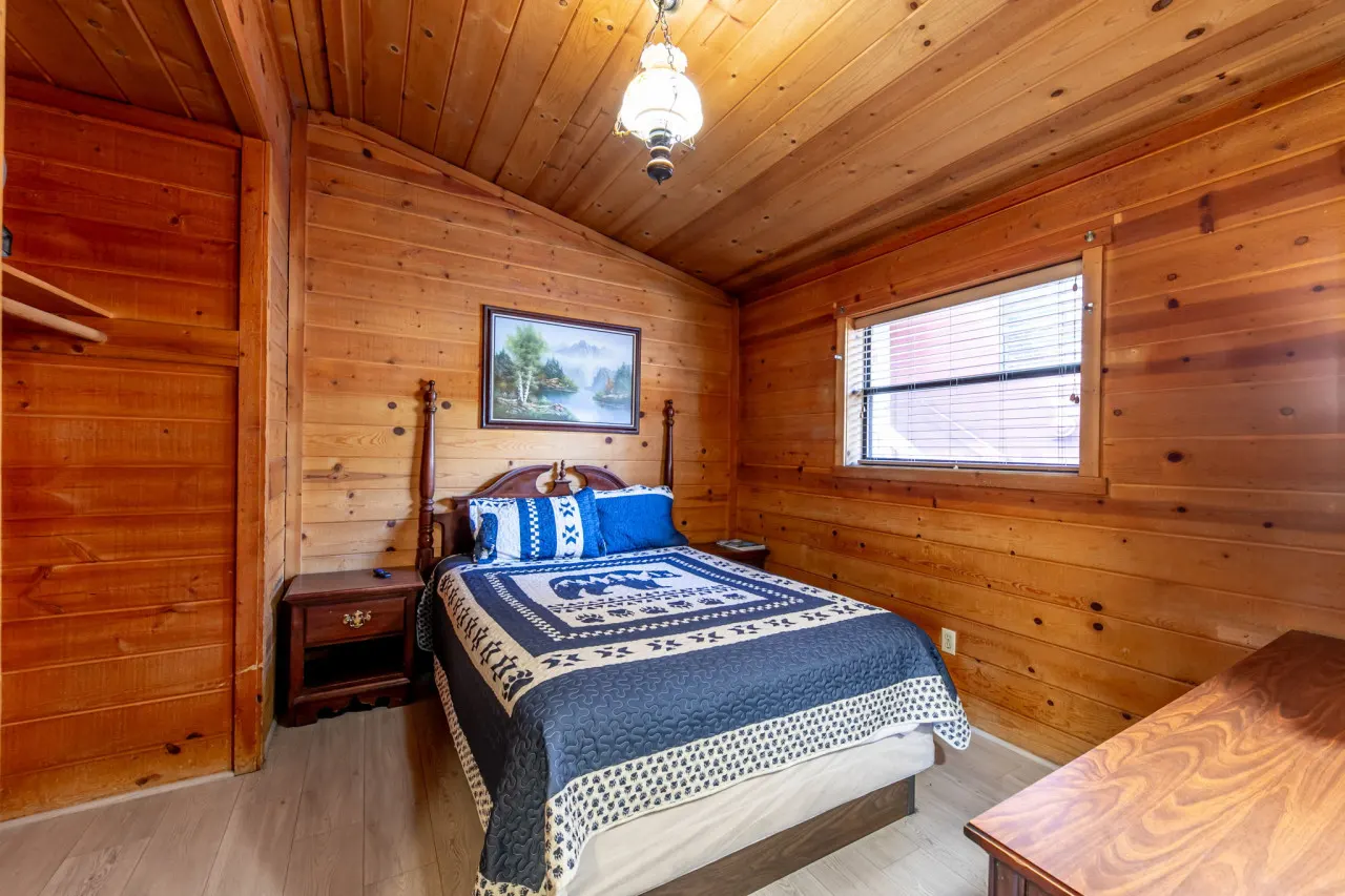 Baby Bear Cove - Cozy Hollow Lodge #7 1