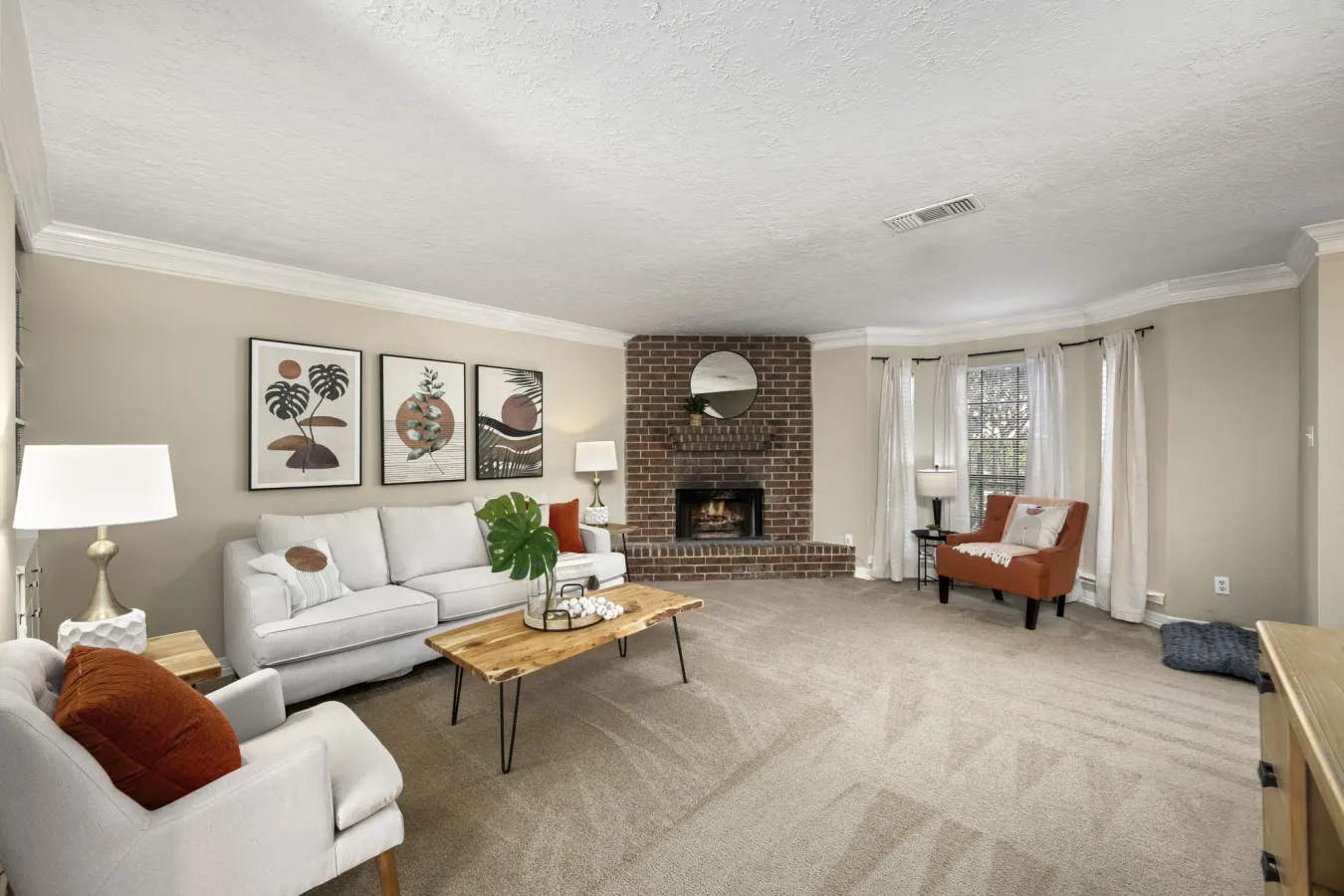 Two Connected Townhomes for 20 | Reunions & Teams, Montrose Houston — photo 2