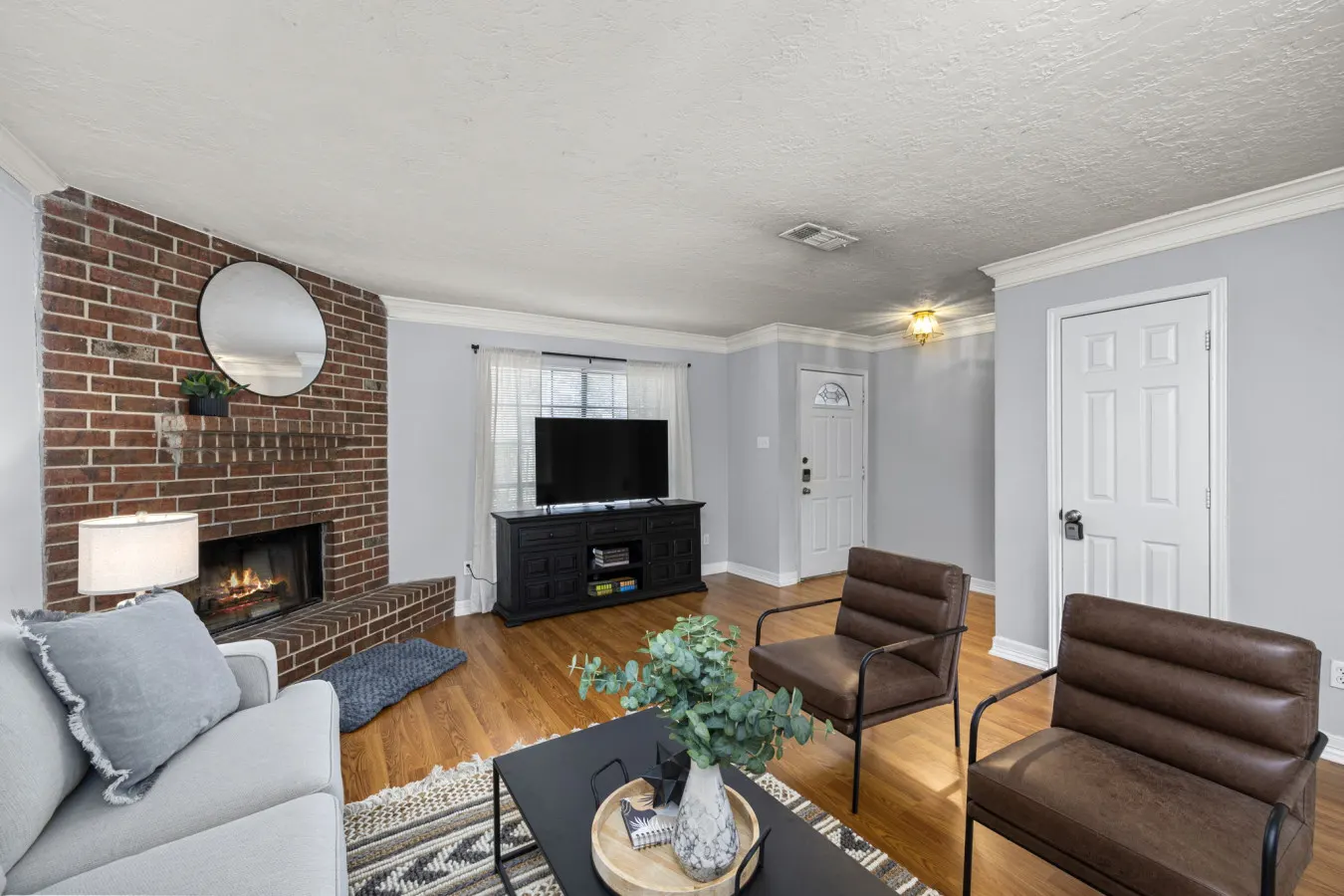 Two Connected Townhomes for 20 Reunions & Teams, Montrose Houston 11