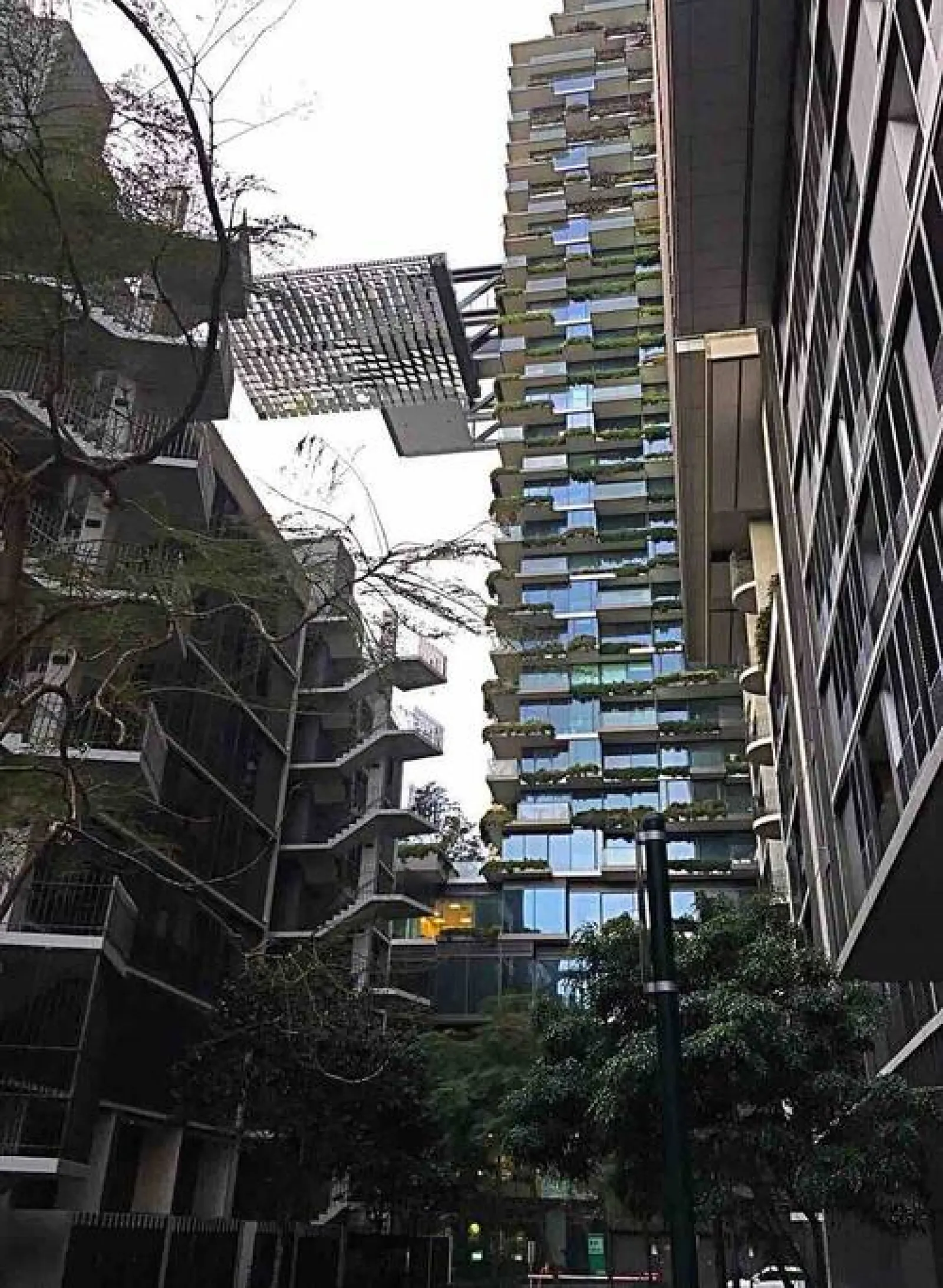 Sub Penthouse with car space near Central Stn 15