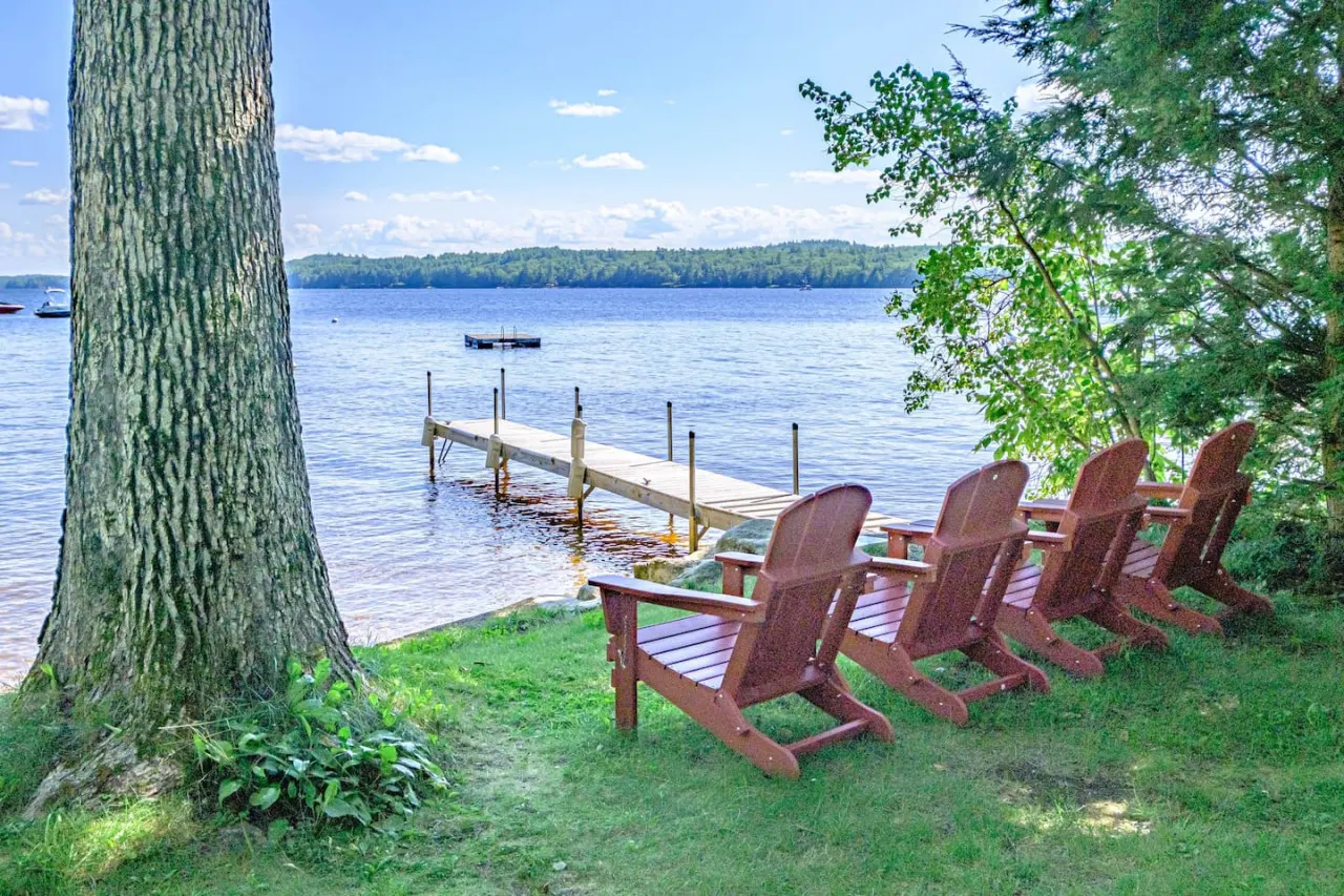 Enchanted Loon Cottage- Waterfront Long Lake Dock Kayaks Ping-Pong 6