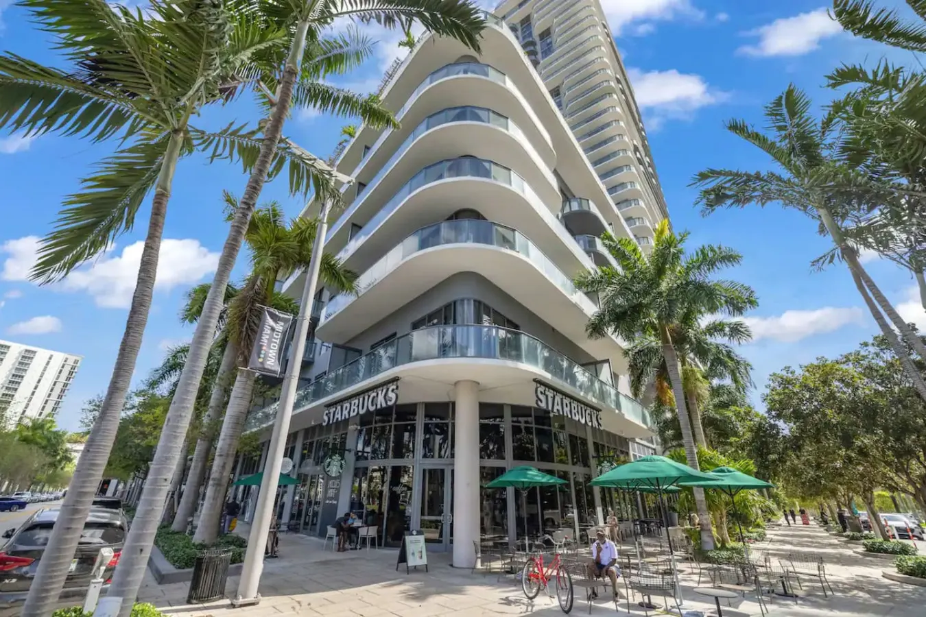 Luxury Hyde Resort amenities Stunning Water Views 16