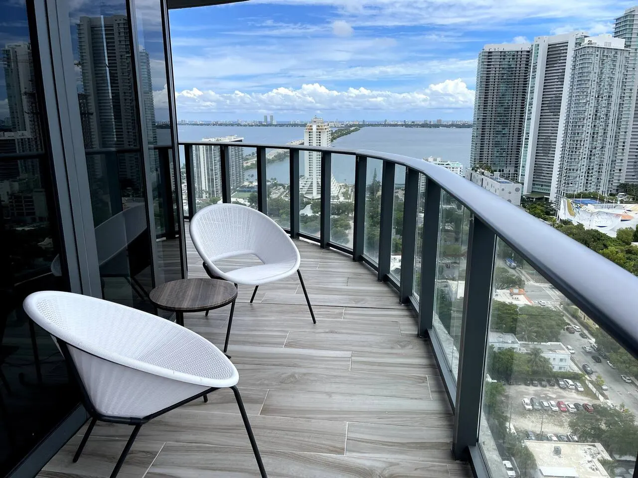 Luxury Hyde Resort amenities Stunning Water Views 7