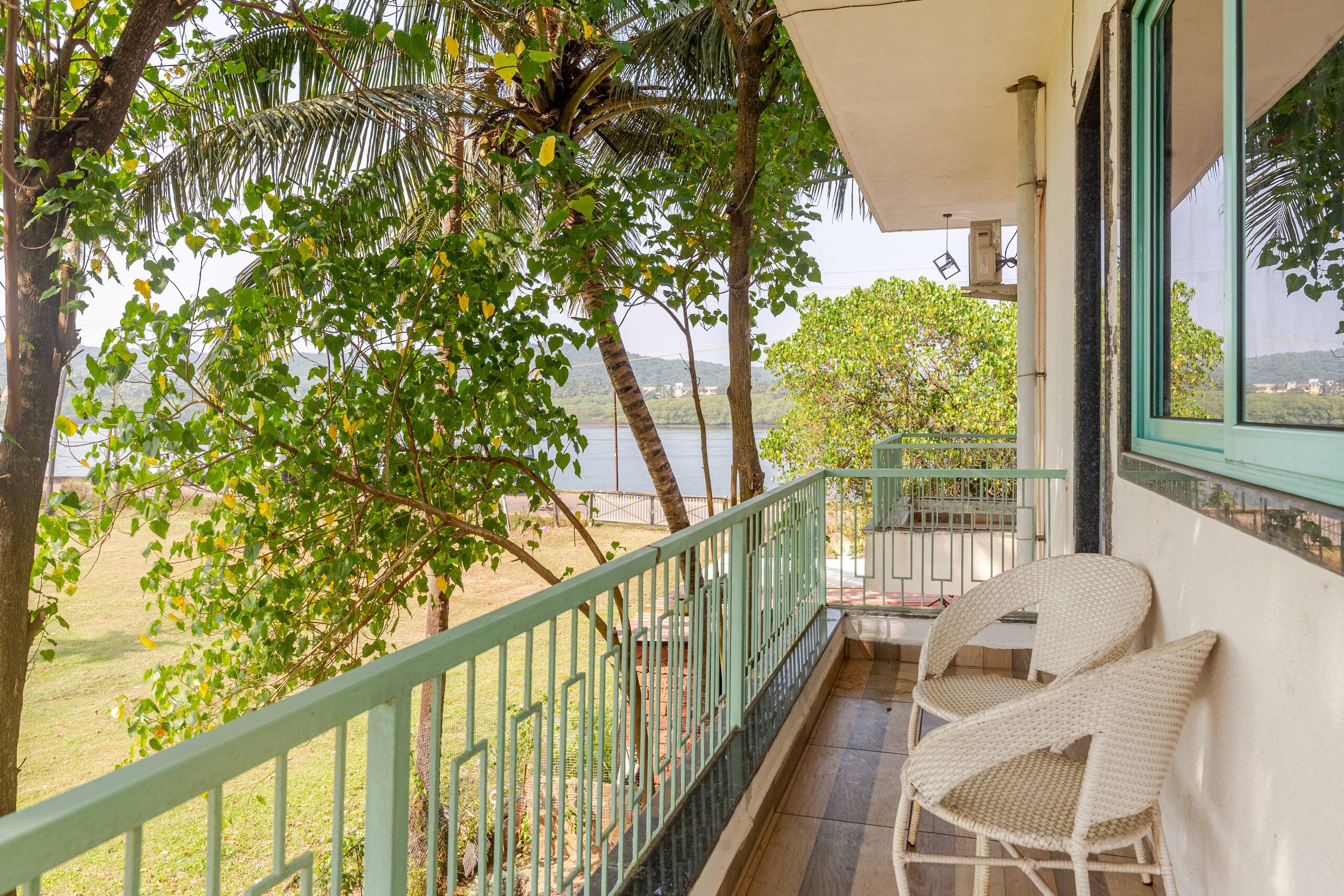 4BR Riverview Luxury Villa with Private Pool! 15