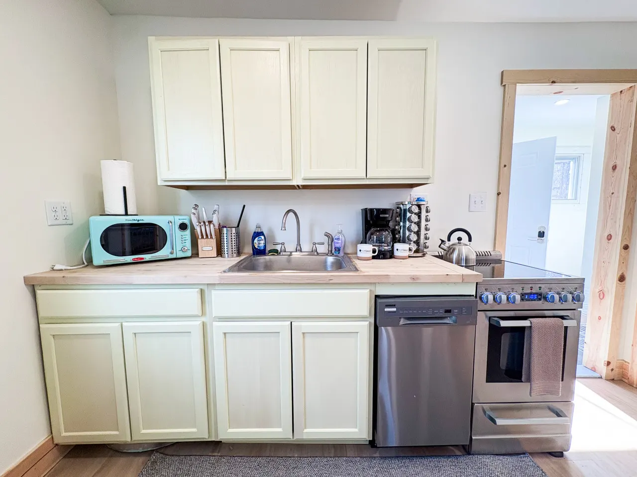 The Conesus Cottages - Private 3-Home Lakefront Retreat 14