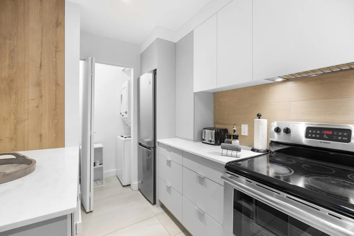 Chic Mt-Tremblant Condo with View on the Lake - Bloc L unit 322 15