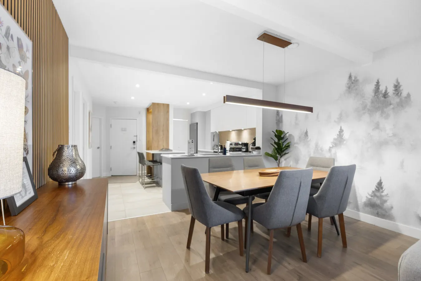 Chic Mt-Tremblant Condo with View on the Lake - Bloc L unit 322 8