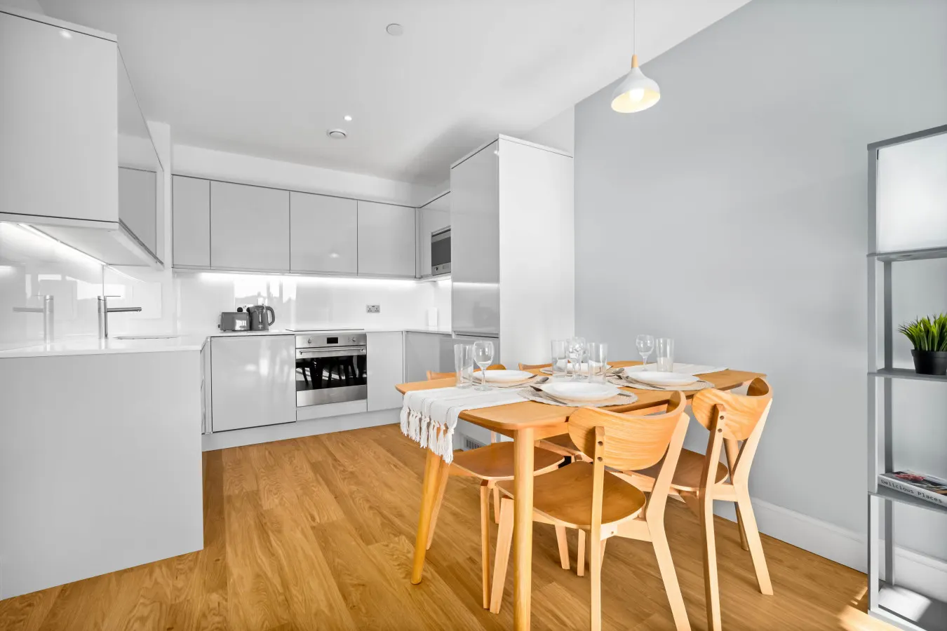 Stylish 2 Bedroom Apartment - Balcony - Fast WiFi — photo 5