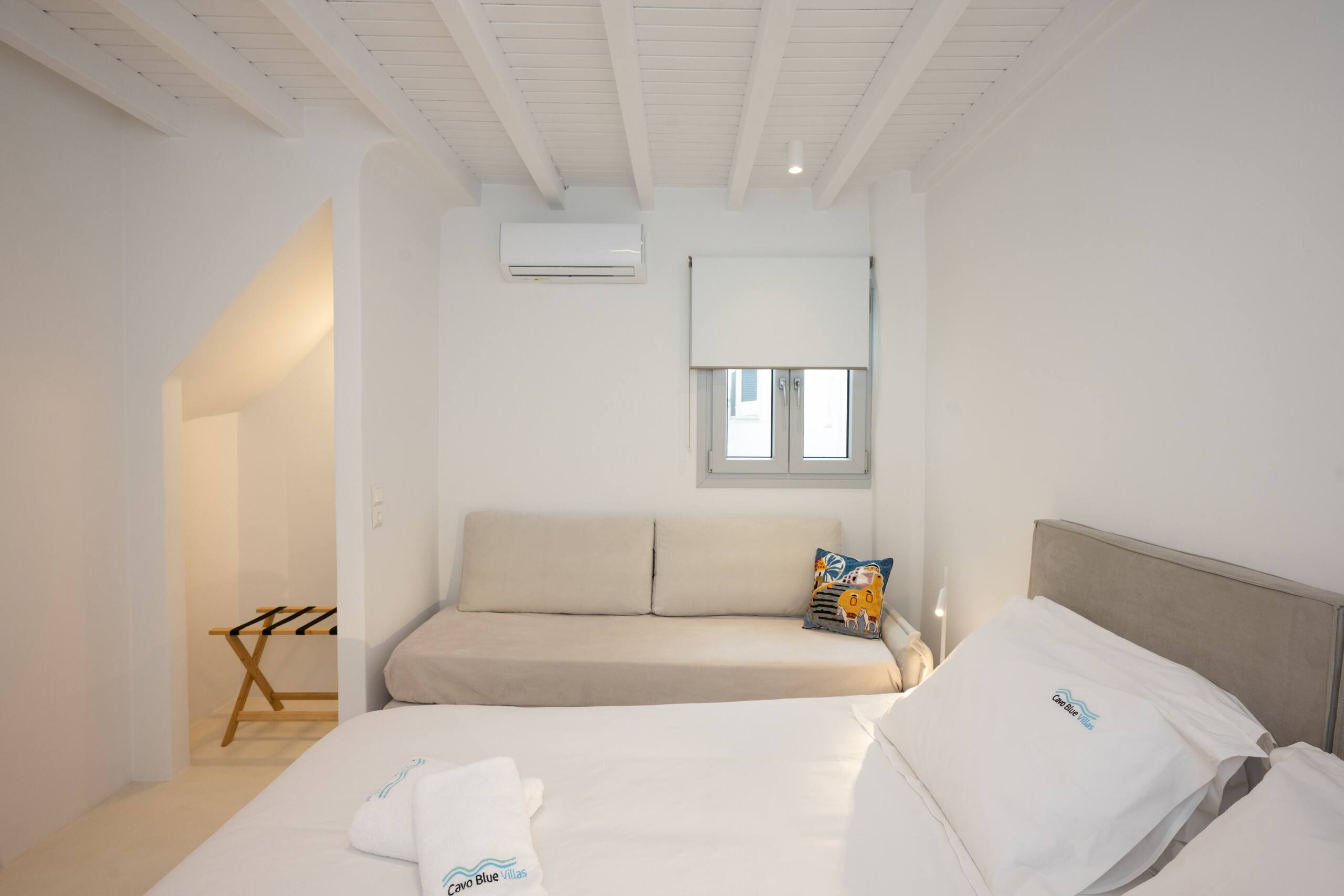 Cavo Blue Deluxe Villa 2 with shared pool 19