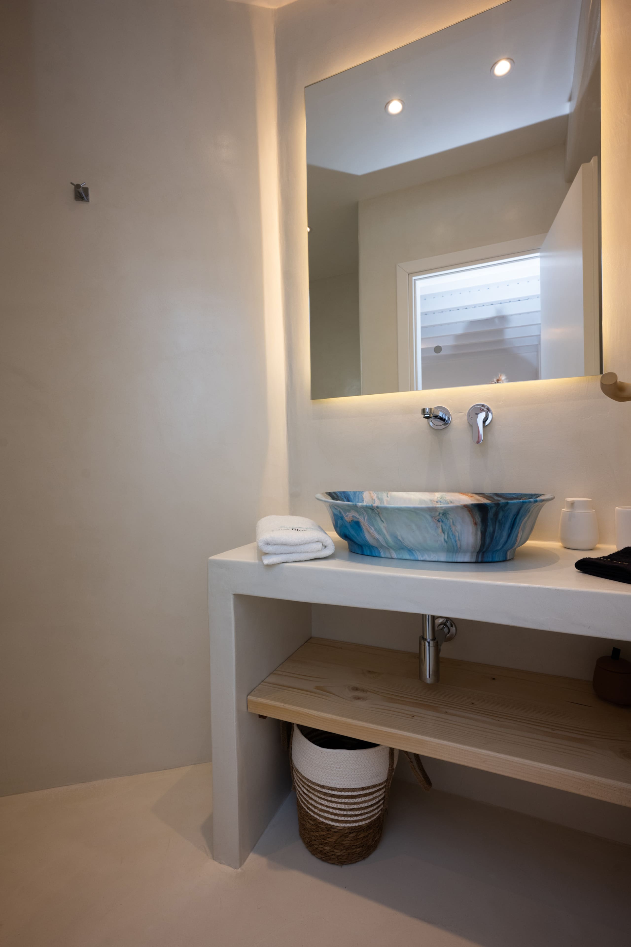 Cavo Blue Deluxe Villa 2 with shared pool 25
