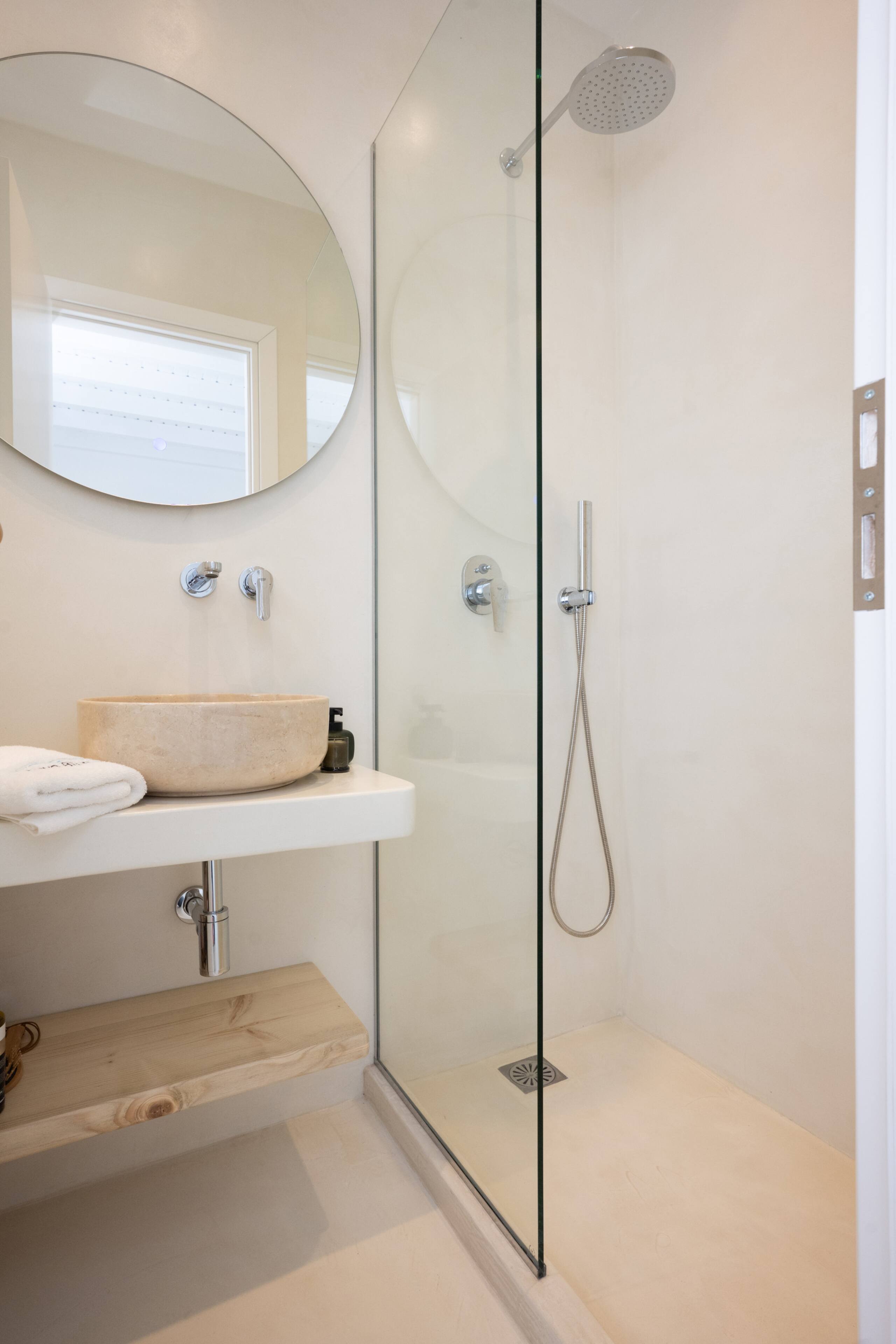 Cavo Blue Deluxe Villa 2 with shared pool 22