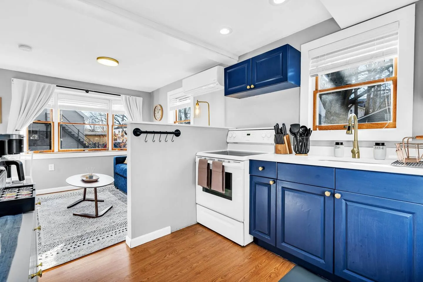 The Saco Suite Downtown Close 2 Beach DogsOK 19