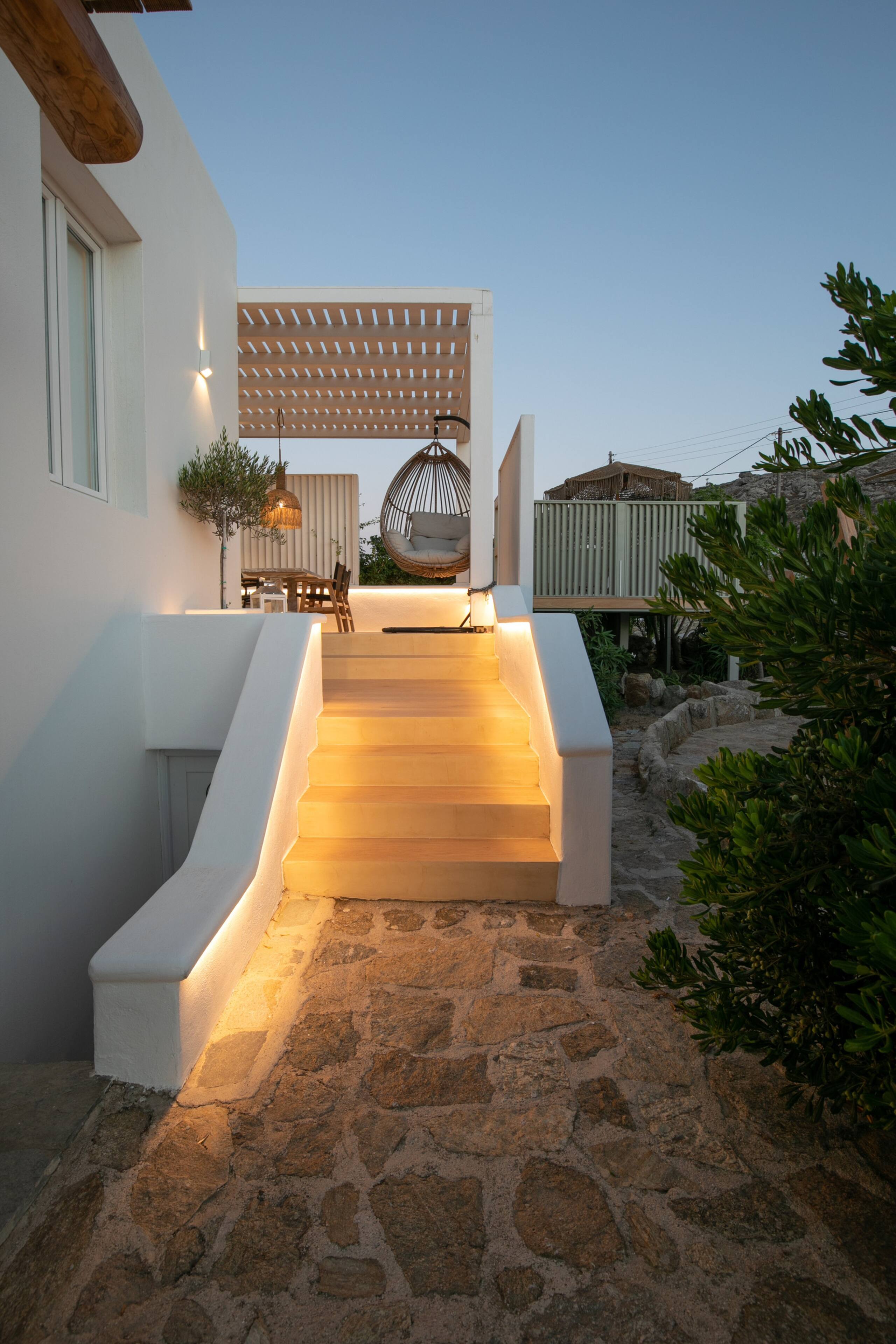 • En lefko • by Levantes House — photo 4