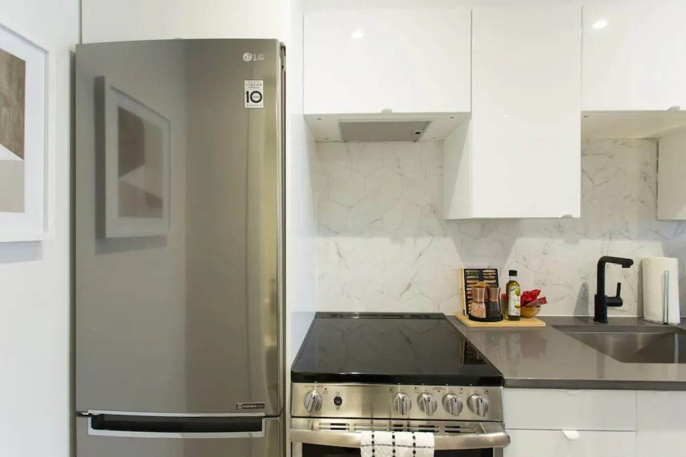Little Italy - 16 Studio Apartment-Hotel in Little Italy 17