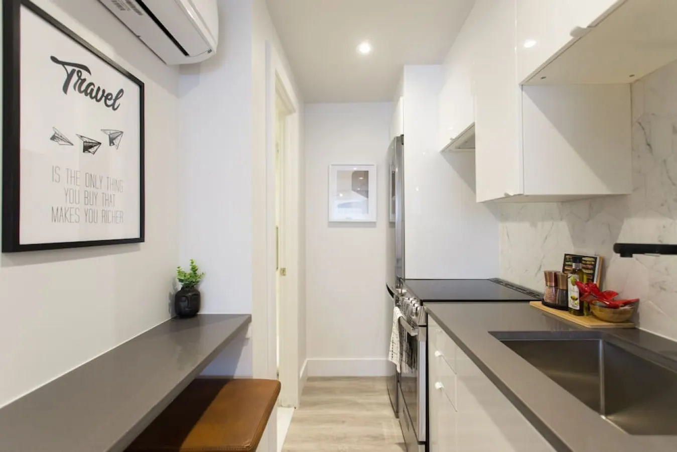 Little Italy - 16 Studio Apartment-Hotel in Little Italy 20