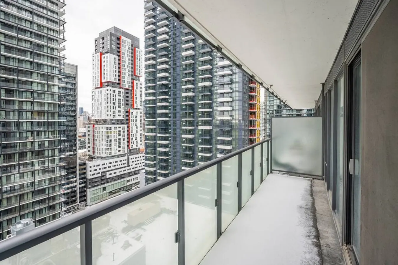 Stylish 1BR Suite Prime Location Sleeps 3 15