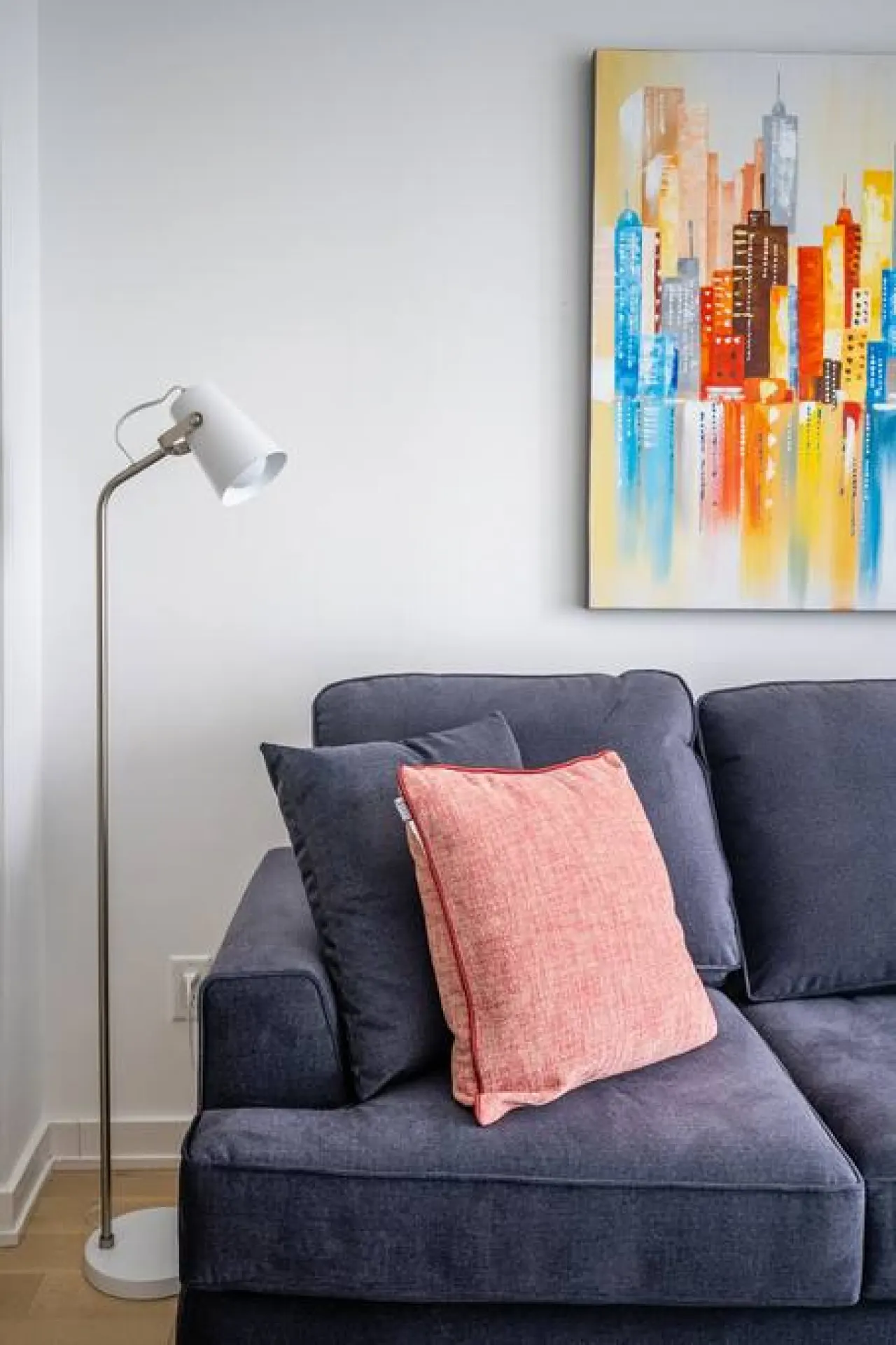 Stylish 1BR Suite Prime Location Sleeps 3 17