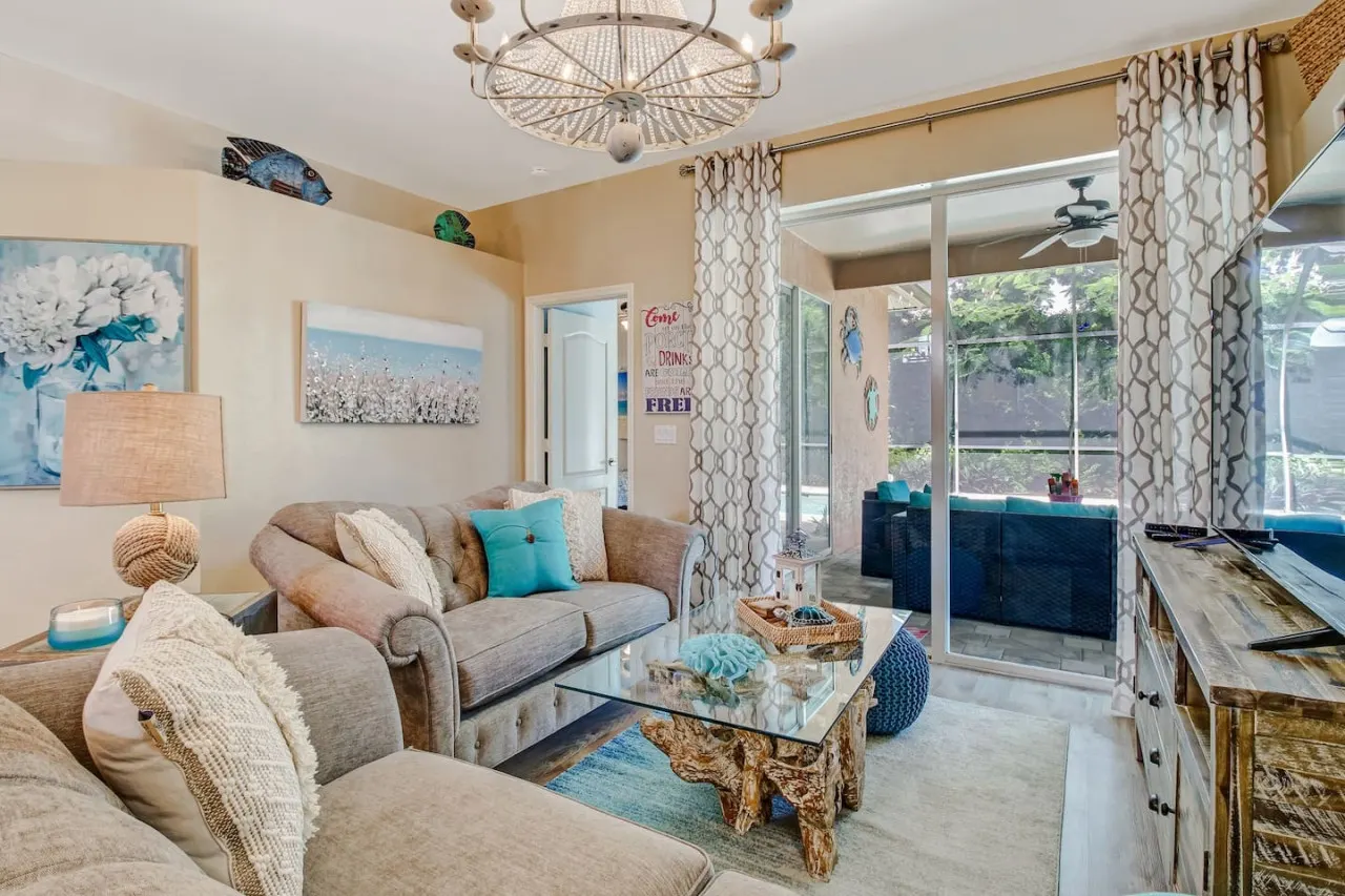 5* Florida living. Stylish & tranquil pool home in Briarwood 12