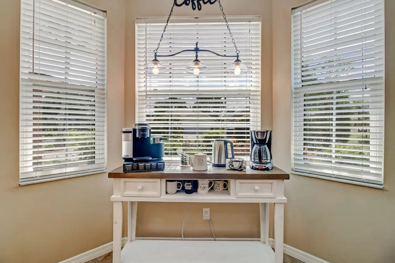 5* Florida living. Stylish & tranquil pool home in Briarwood 16