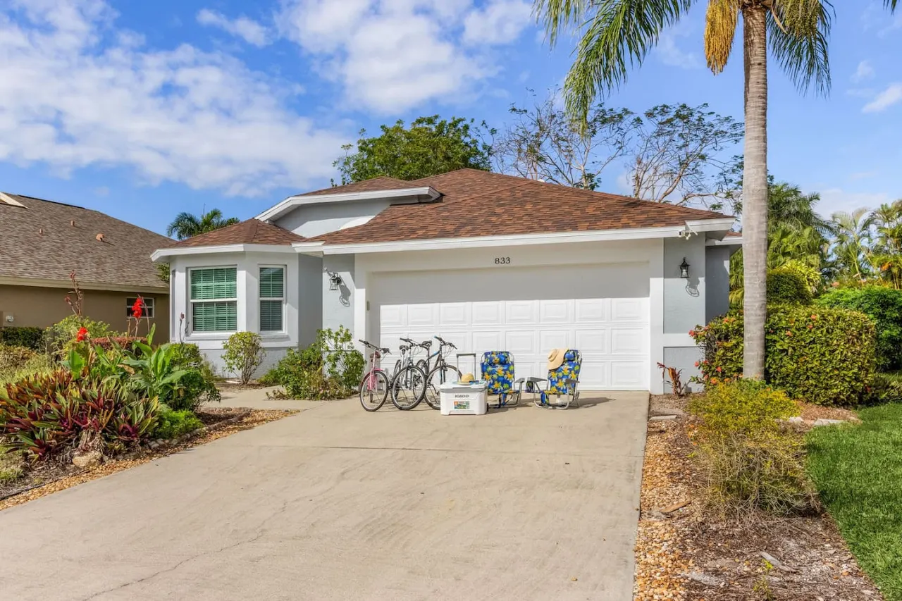 5* Florida living. Stylish & tranquil pool home in Briarwood 8