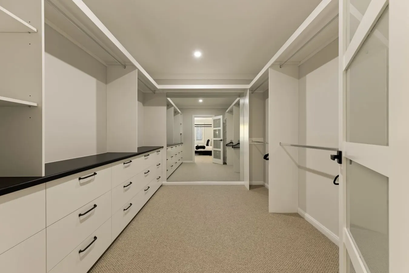Mahogany - 5 Ensuite Bedrooms, Spa & Sauna, Indoor-Outdoor Luxury at The Vintage 10