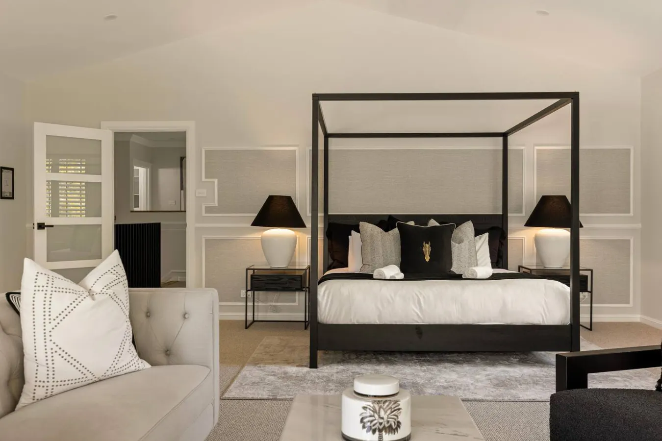 Mahogany - 5 Ensuite Bedrooms, Spa & Sauna, Indoor-Outdoor Luxury at The Vintage 18