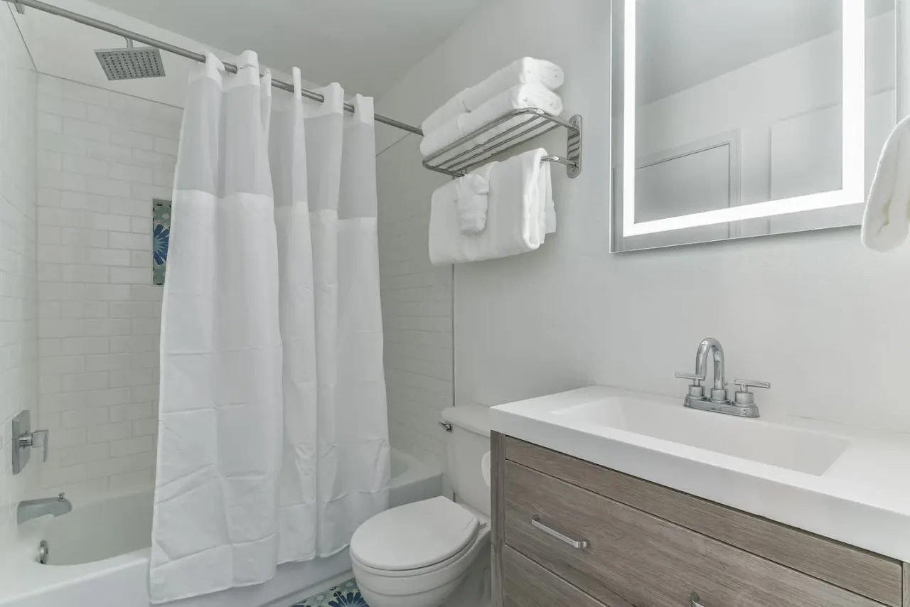 Coastal Paradise 2 Bedrooms Pool by Rose 19