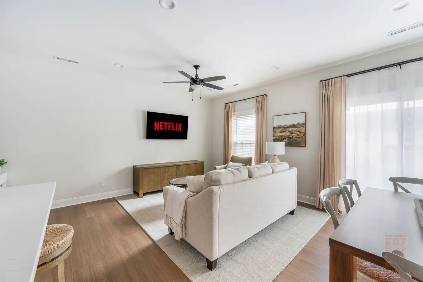Luxury Getaway 5 MIN to Liberty University 4BR 9