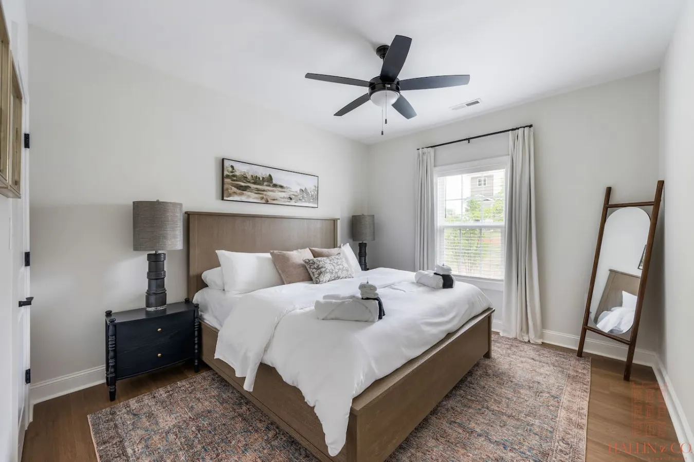 Luxury Getaway 5 MIN to Liberty University 4BR 3