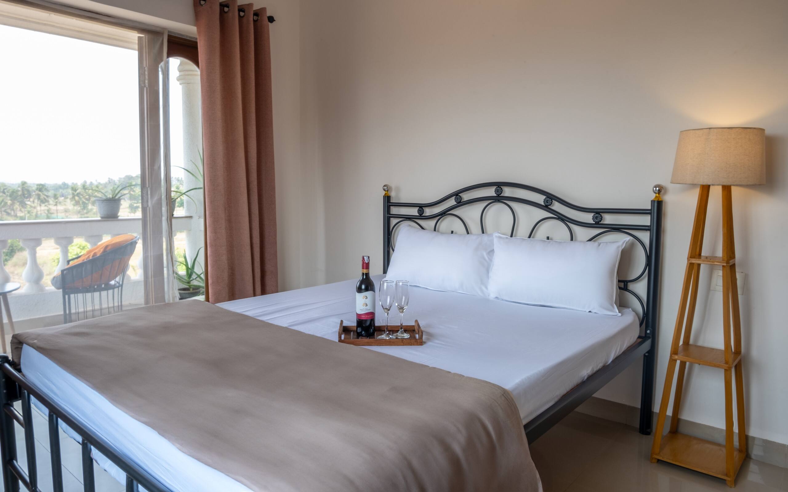 Cozy 2 BHK FieldView Appt Near Calangute Beach 18