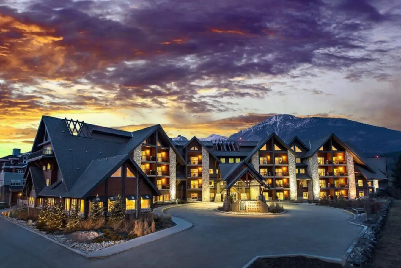 Mountain Getaway: Family & Groups Pool+Waterslide! 2