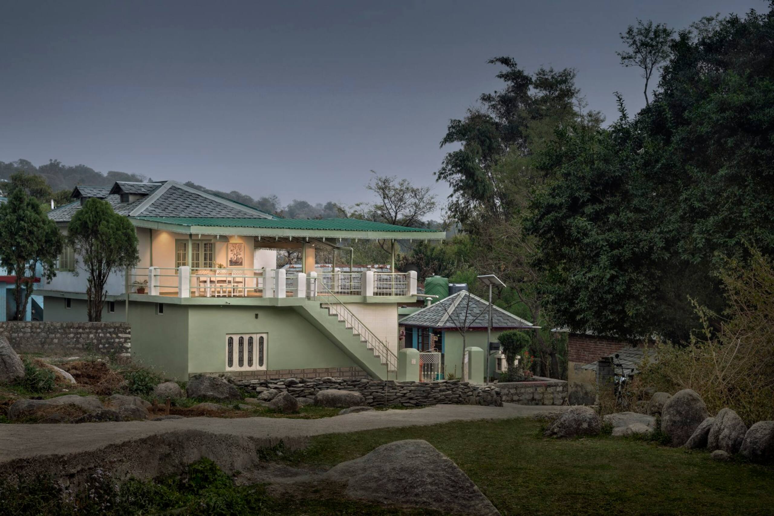 Ahmiyat - Cosy 2 bedroom Cottage in a Village 3