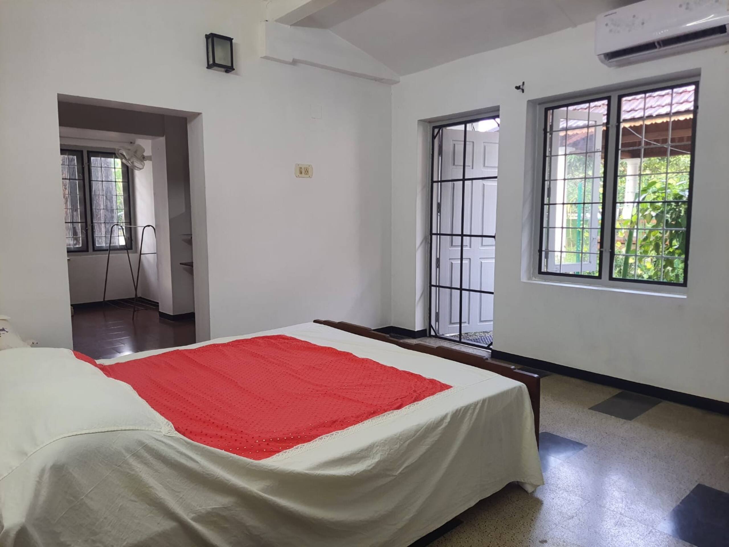 "Maya Aangan" House in Kottayam 14
