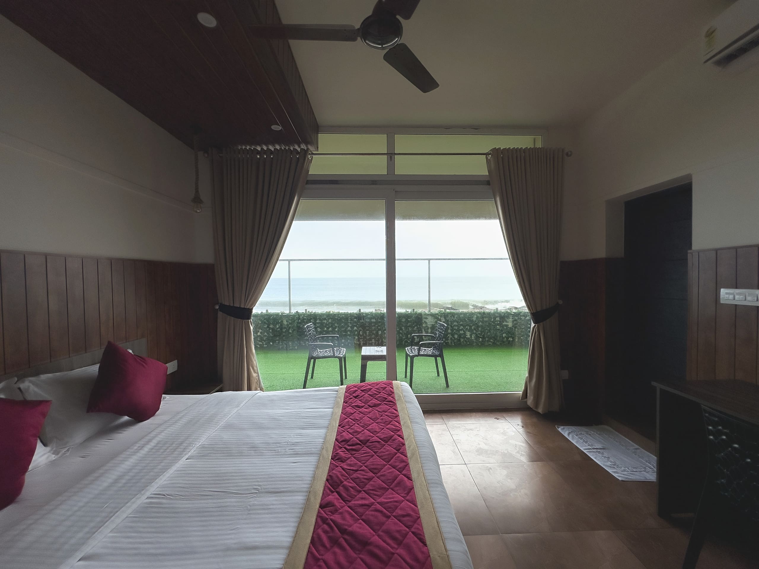The Cabana - Luxurious Oceanfront Villa 32