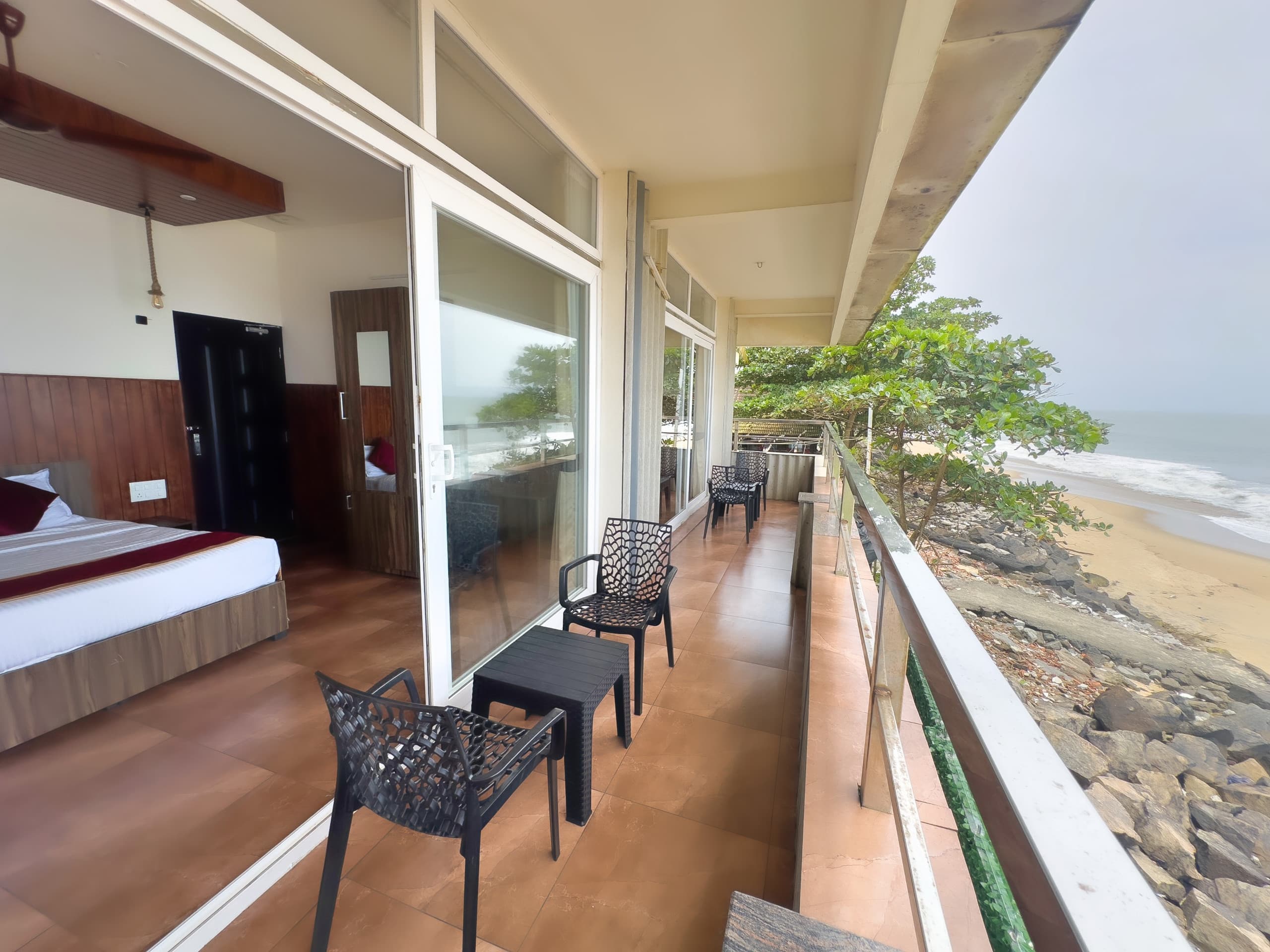 The Cabana - Luxurious Oceanfront Villa 22