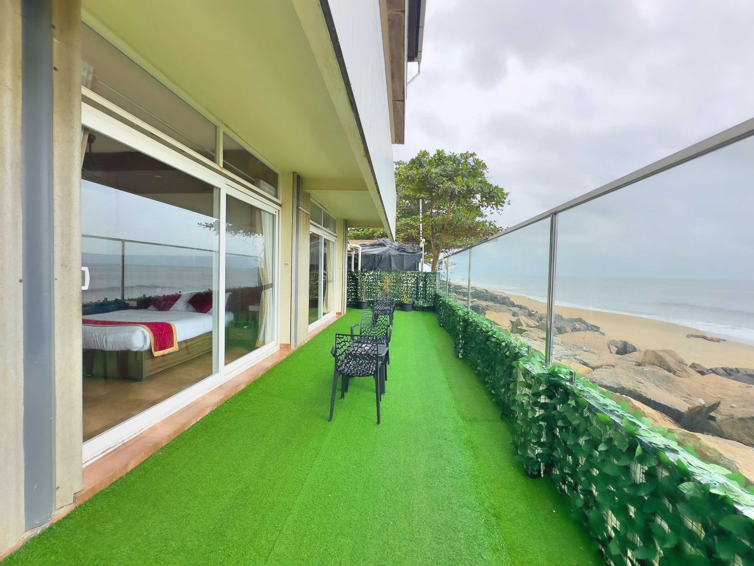 The Cabana - Luxurious Oceanfront Villa 33