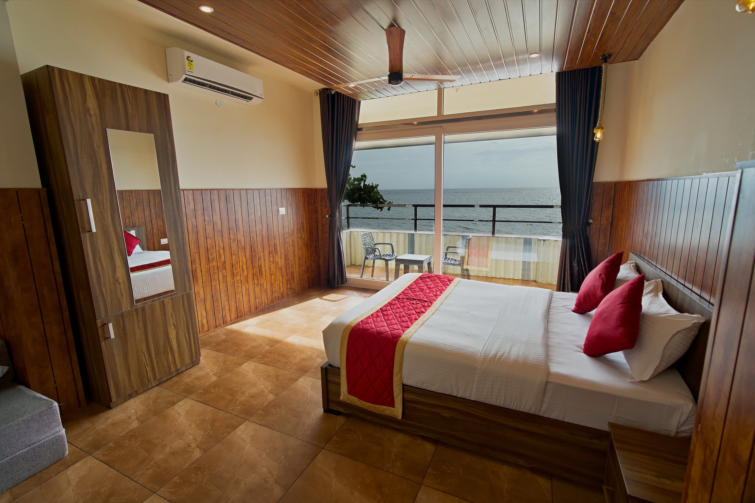 The Cabana - Luxurious Oceanfront Villa 3