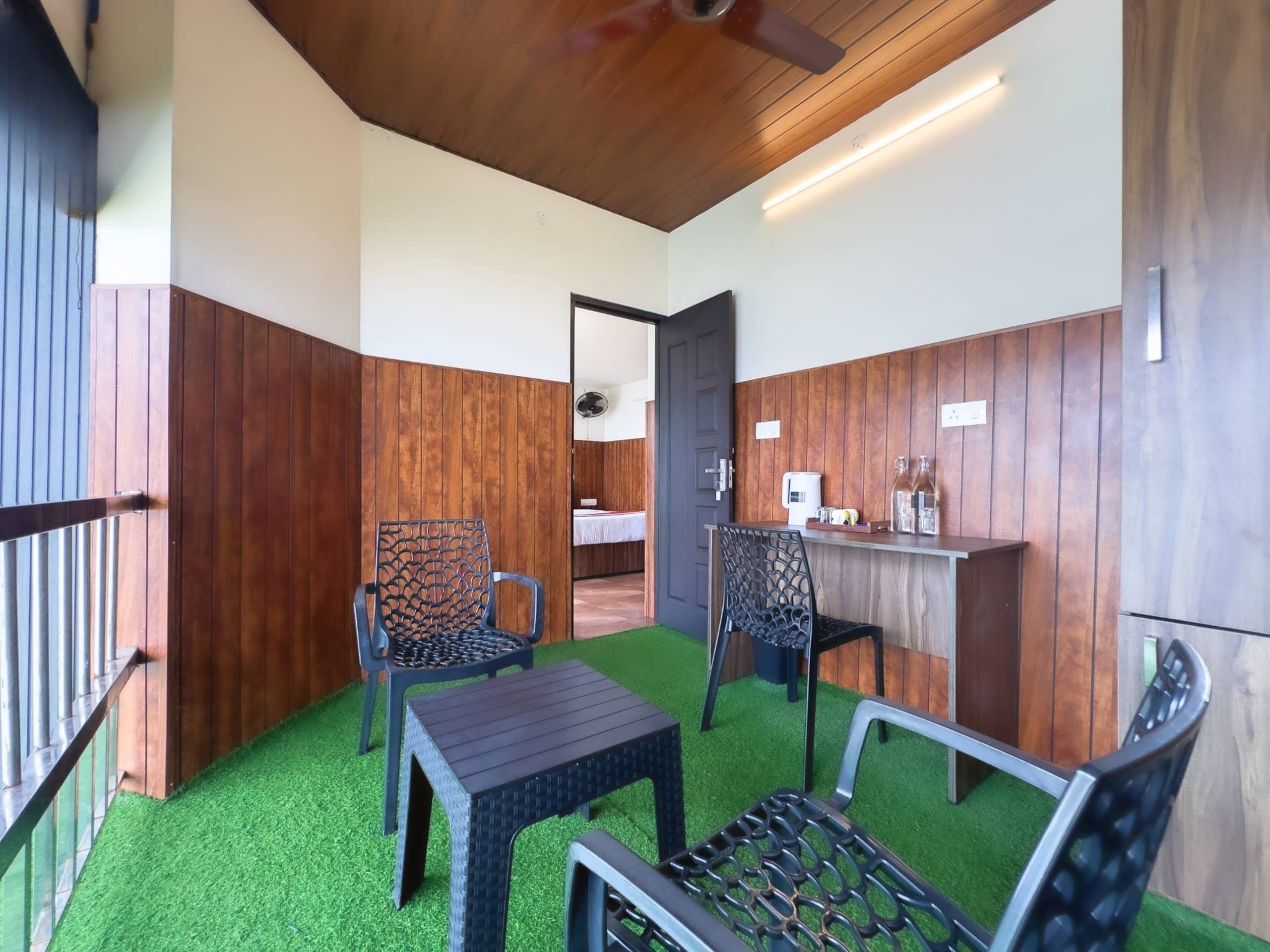 The Cabana - Luxurious Oceanfront Villa 24