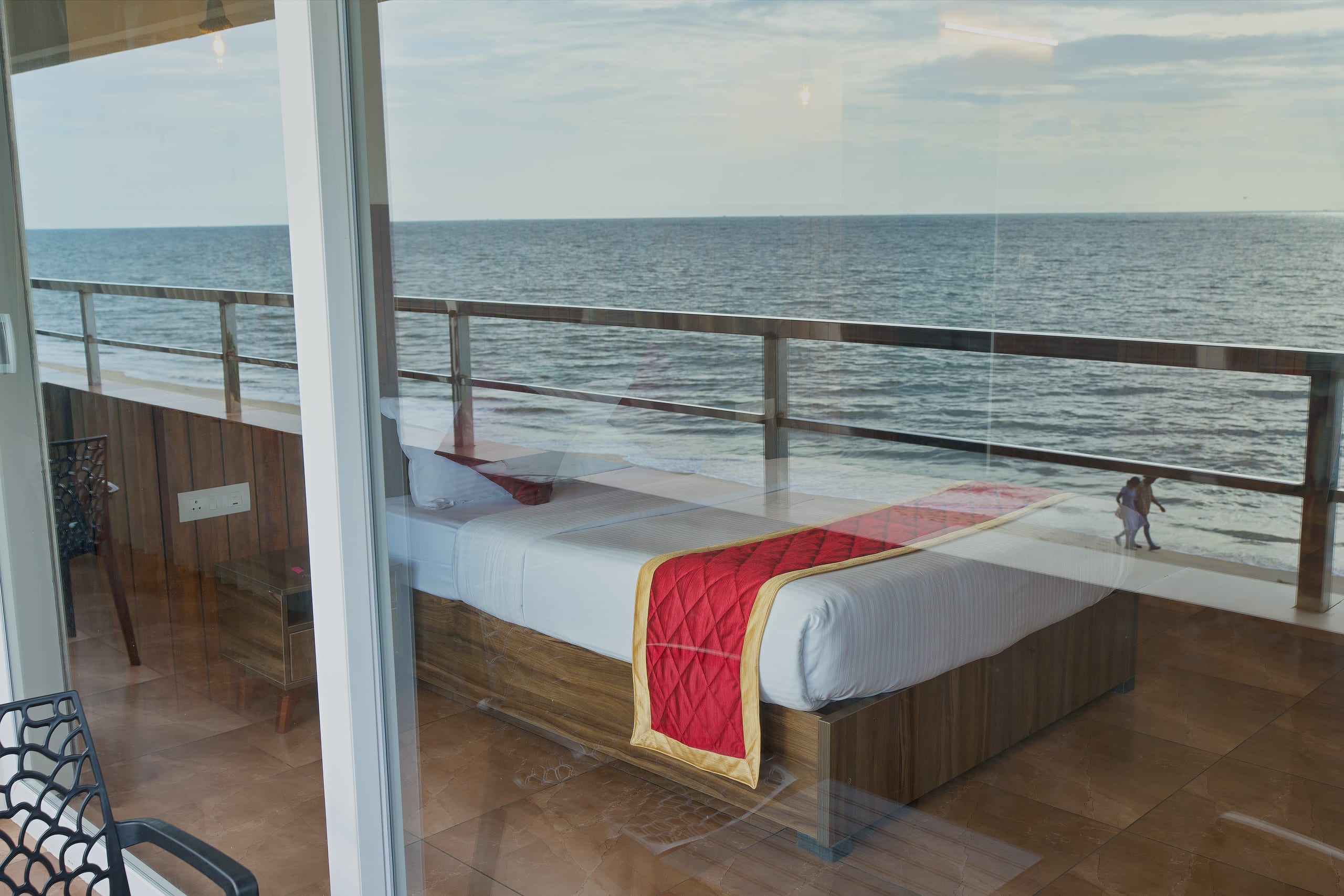 The Cabana - Luxurious Oceanfront Villa 13