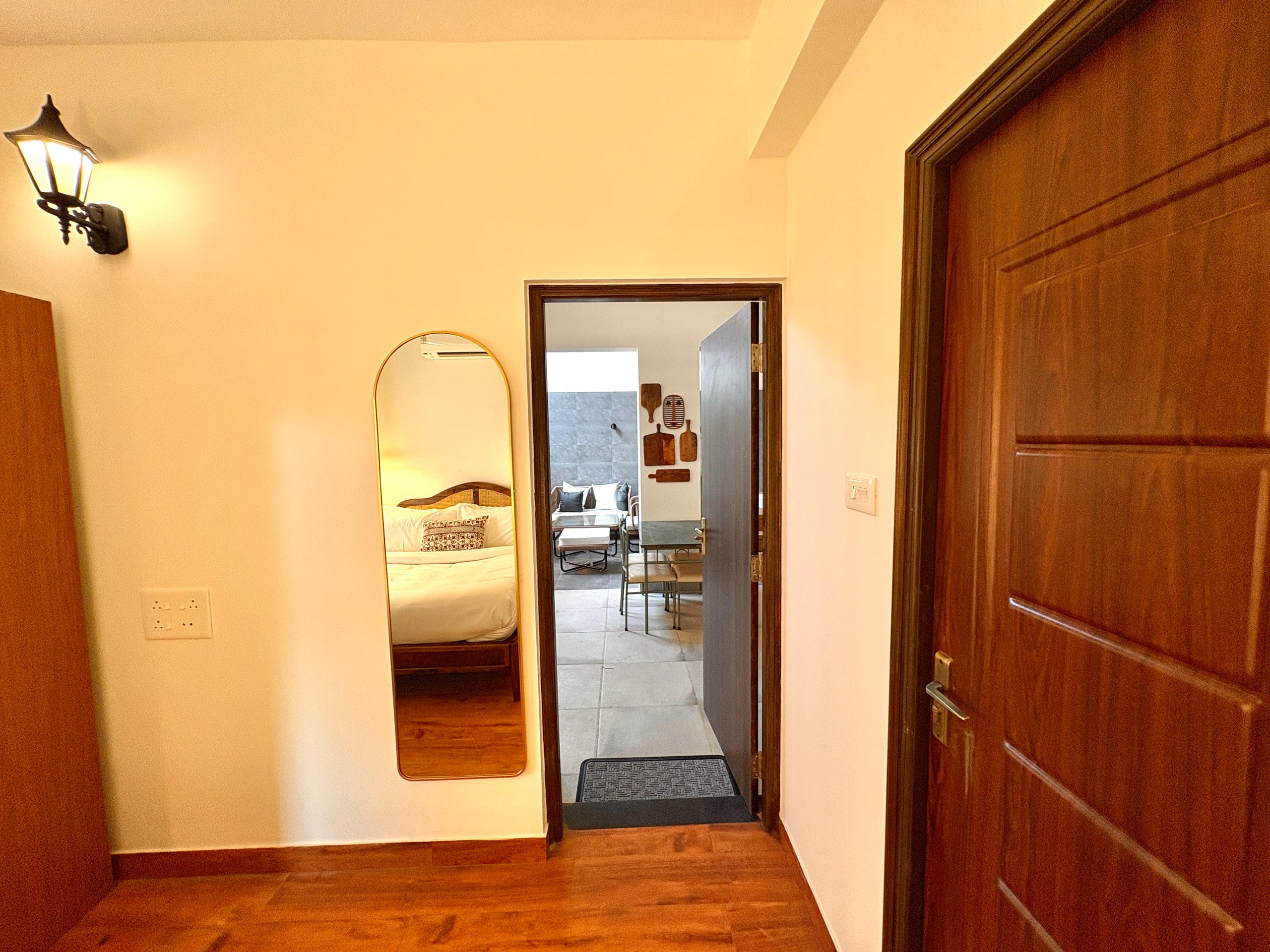 Romantic Jacuzzi 1BHK Candolim | Mirashya UG10 17