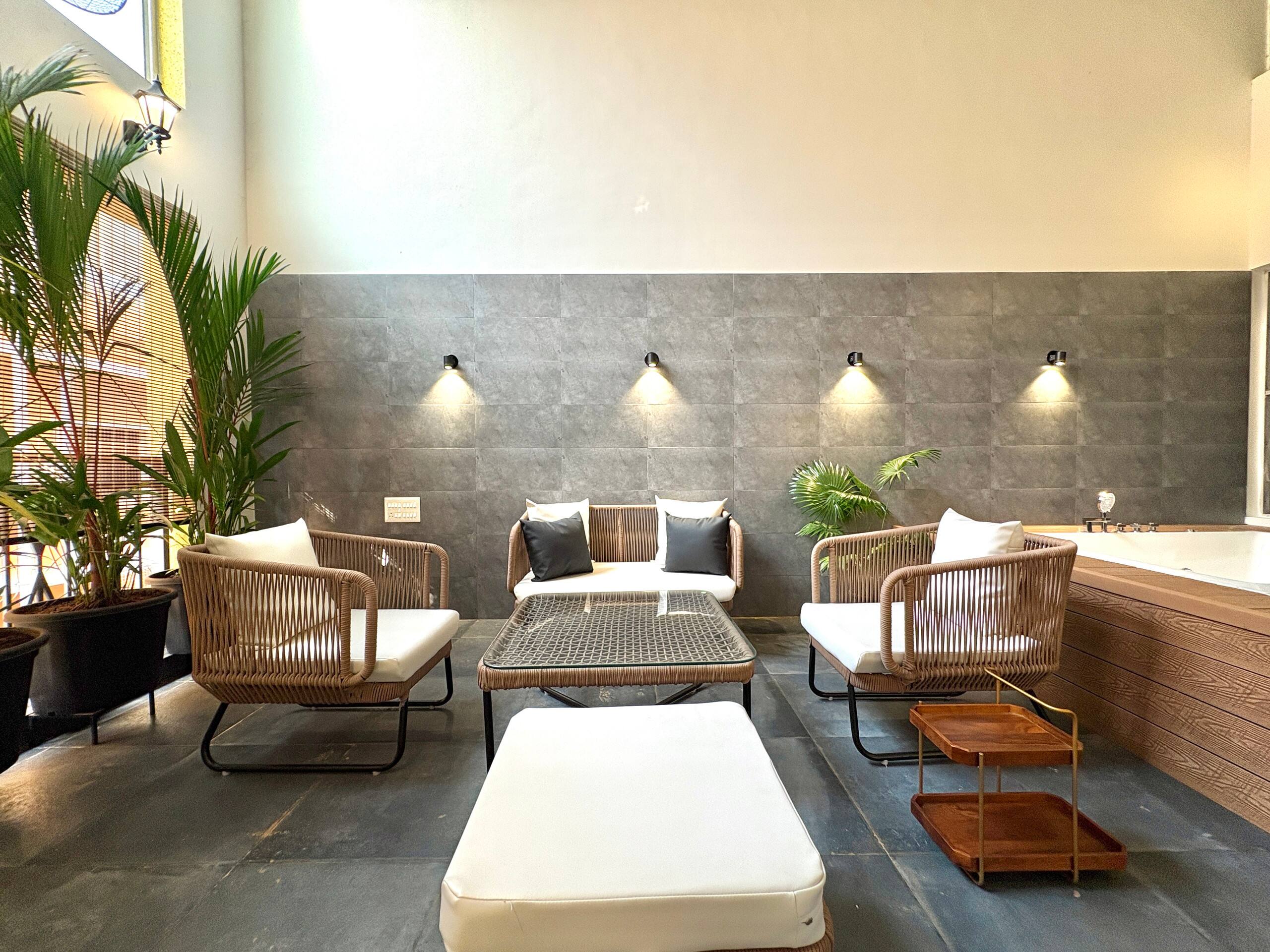 Romantic Jacuzzi 1BHK Candolim | Mirashya UG10 8
