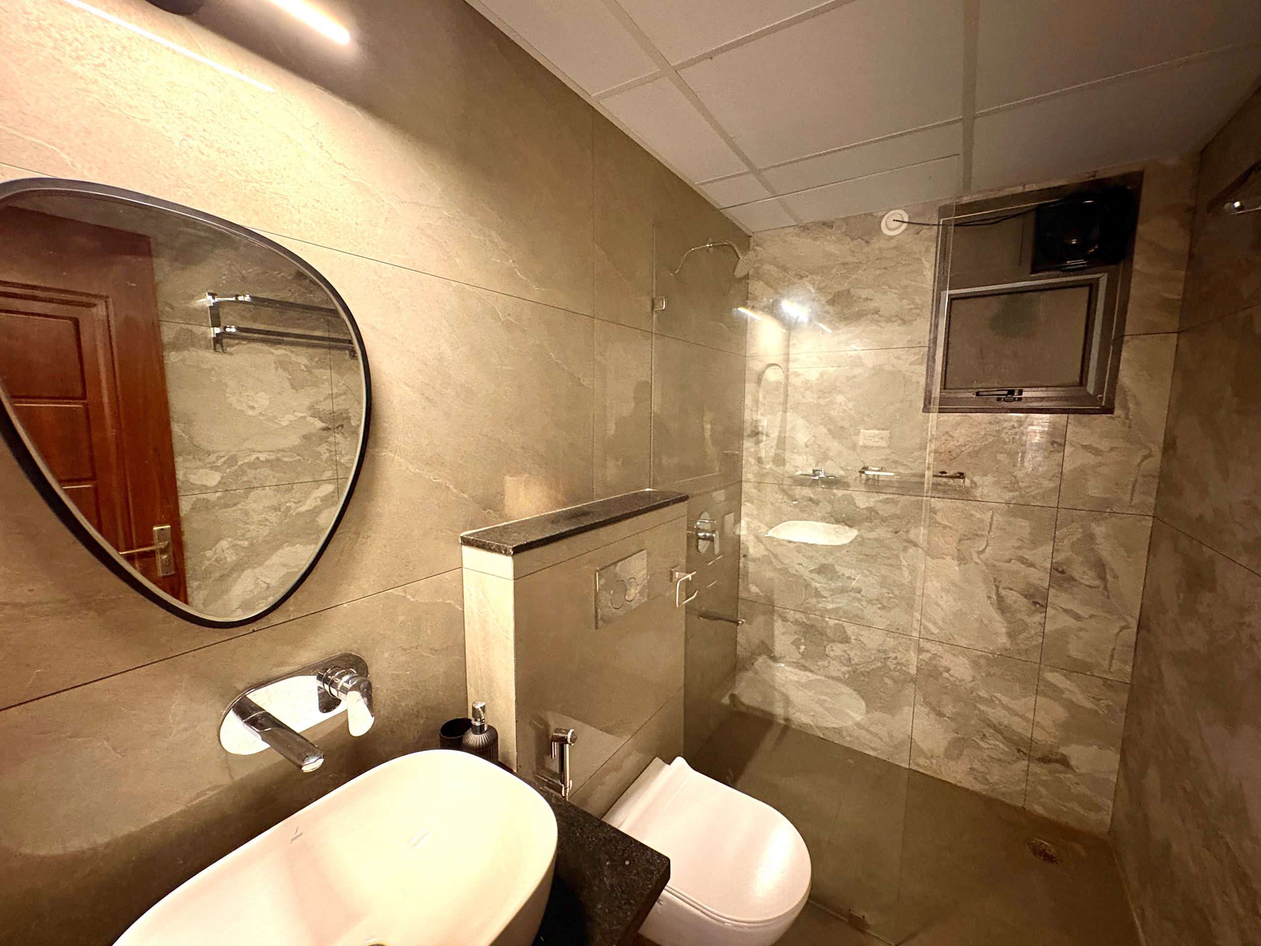 Romantic Jacuzzi 1BHK Candolim | Mirashya UG10 21