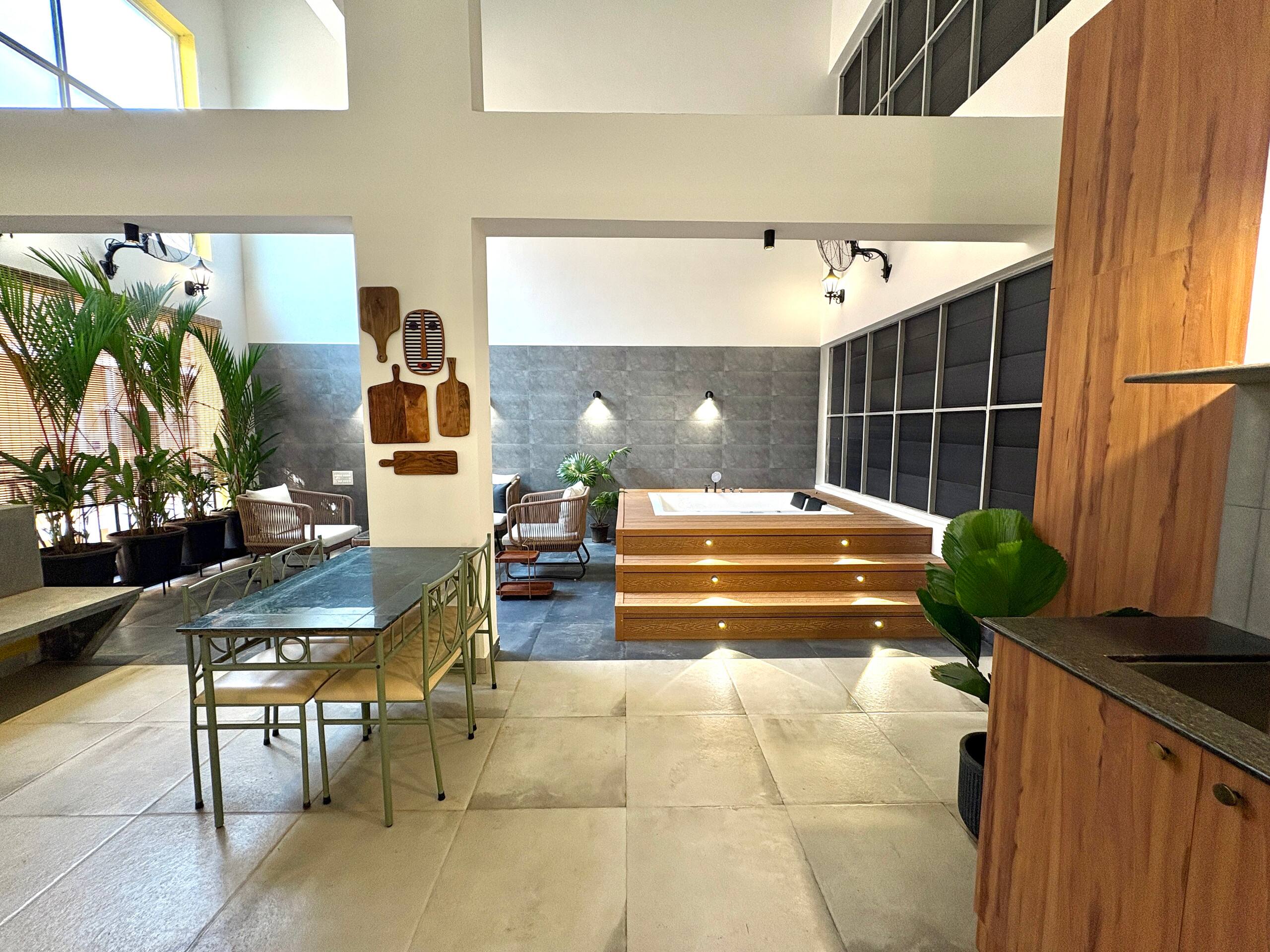 Romantic Jacuzzi 1BHK Candolim | Mirashya UG10 36
