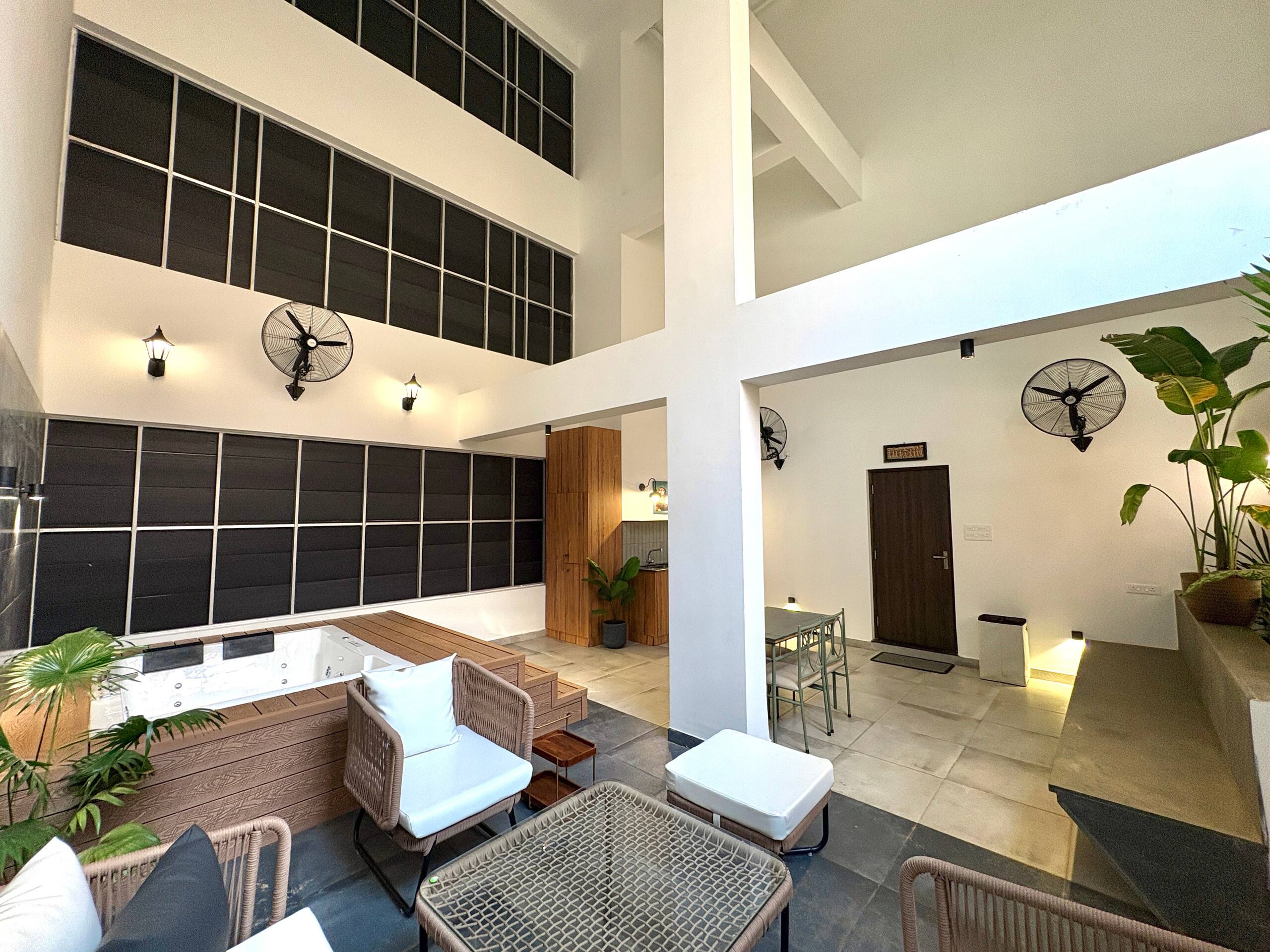 Romantic Jacuzzi 1BHK Candolim | Mirashya UG10 5