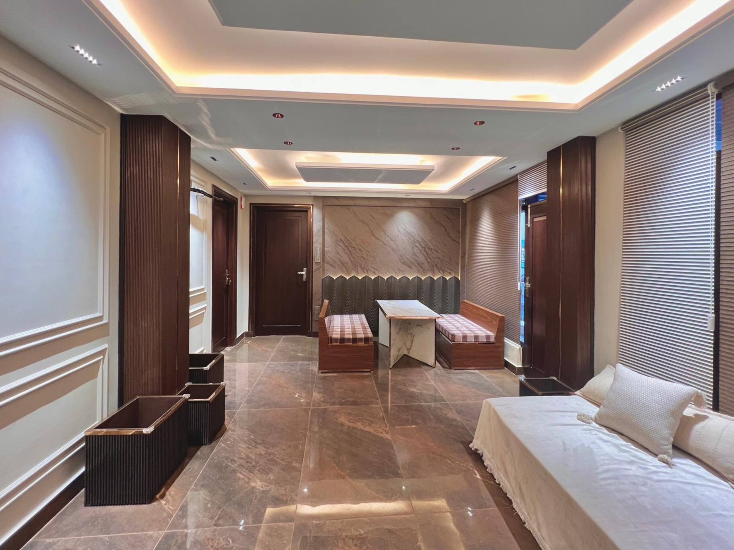 The Luxe -Uptown Boutique Homes 8