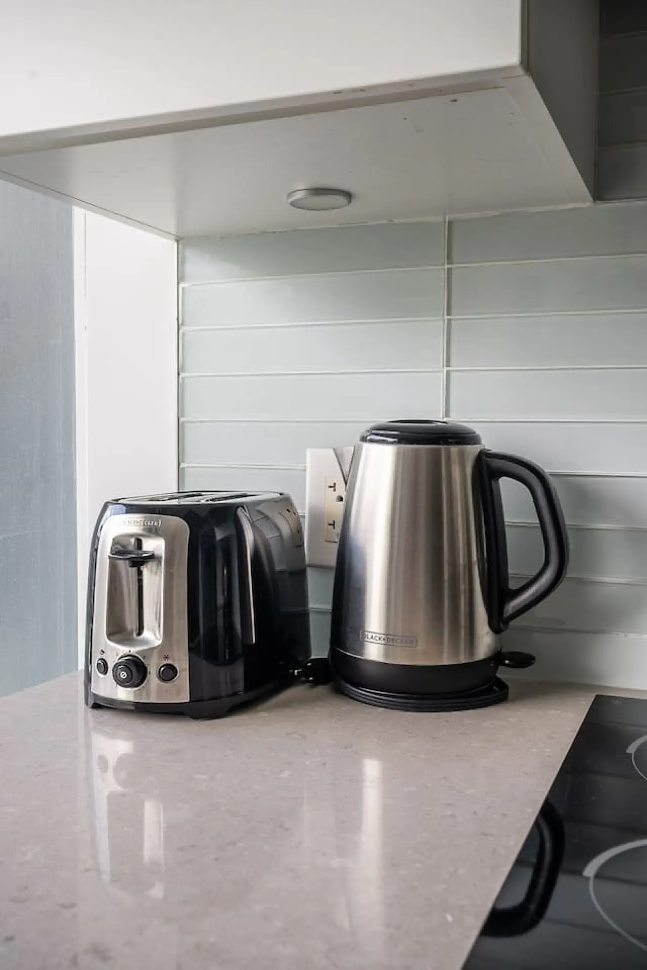 Modern 1BR in Trendy King West Walk Everywhere 17