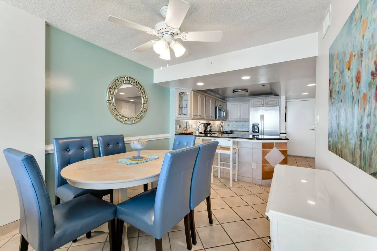 Ocean Front! Pristine 2br2bath condo ON the beach! 5