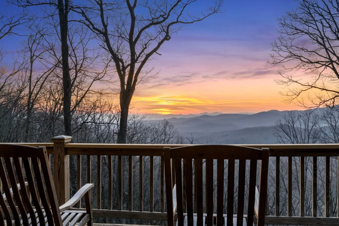 Mountain Retreat Sunset Views & 20 Min to AVL 11