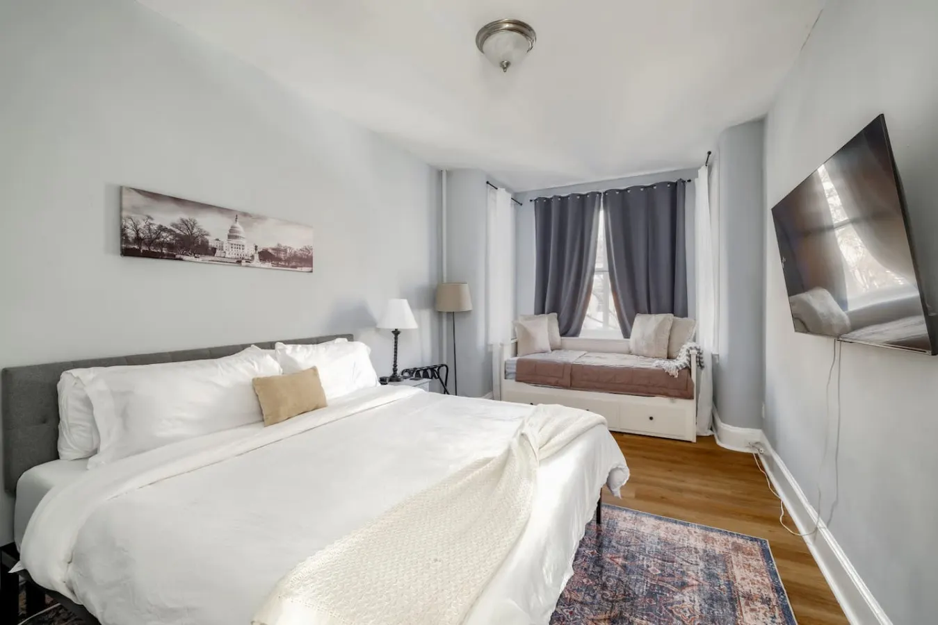 Sleeps 12 THREE Units In Central Adams Morgan 10