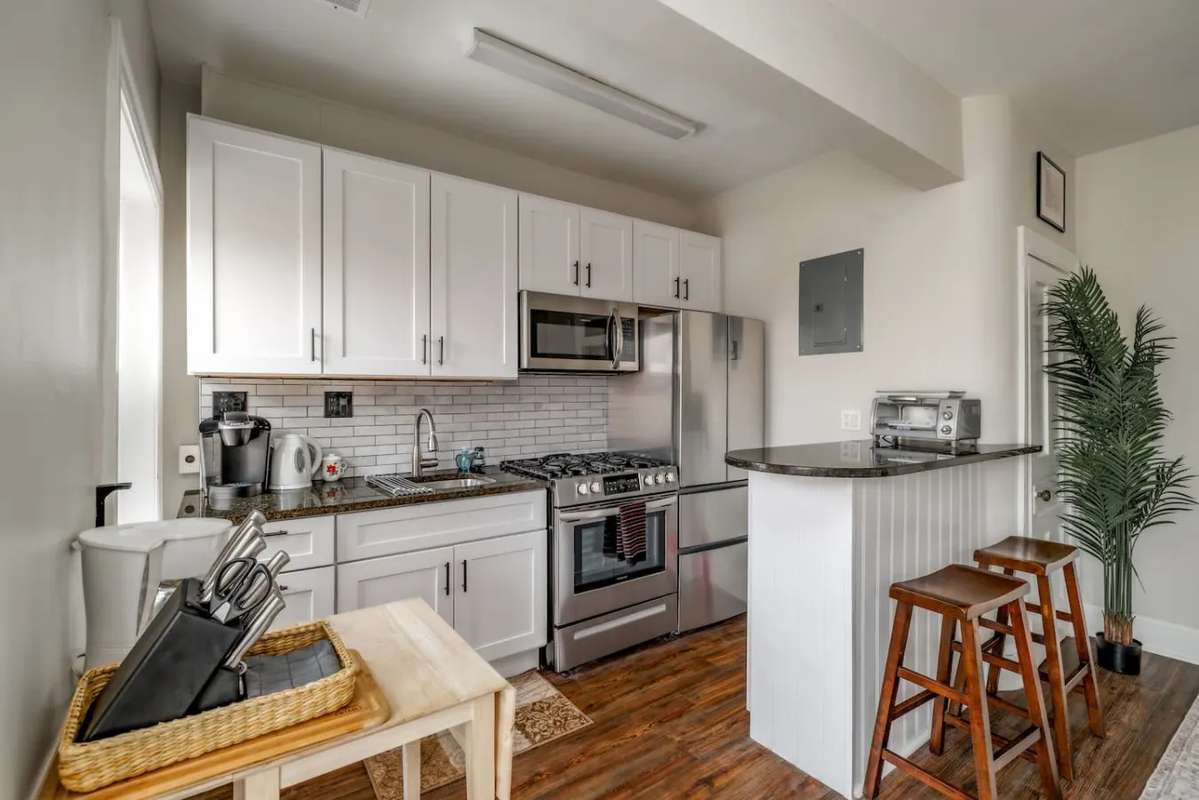 Sleeps 12 THREE Units In Central Adams Morgan 7